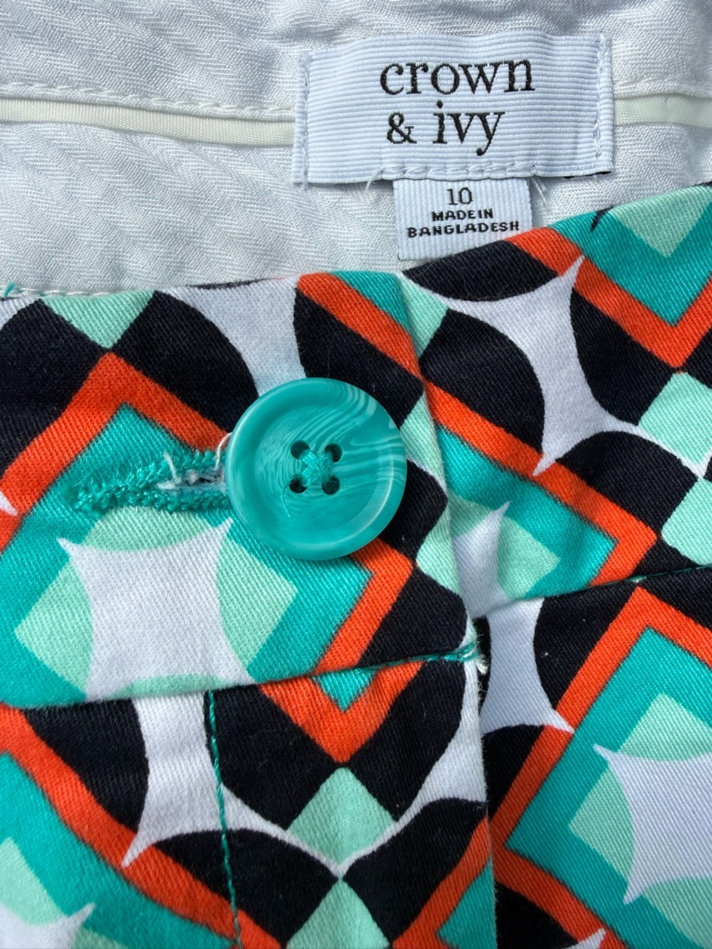 crown & ivy Geometric Aqua, Black & Orange Printed Women’s Shorts - Picture 4 of 4